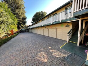 171 Bryant Street in Palo Alto, CA - Building Photo - Building Photo