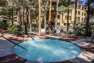 260 E Flamingo Rd, Unit 334 in Las Vegas, NV - Building Photo - Building Photo