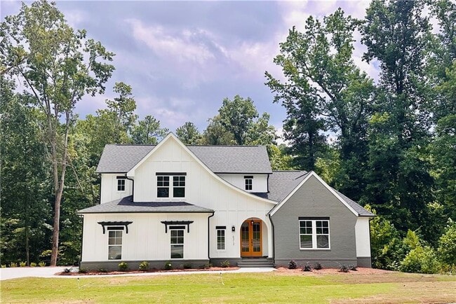 property at 6312 Woodstock Rd