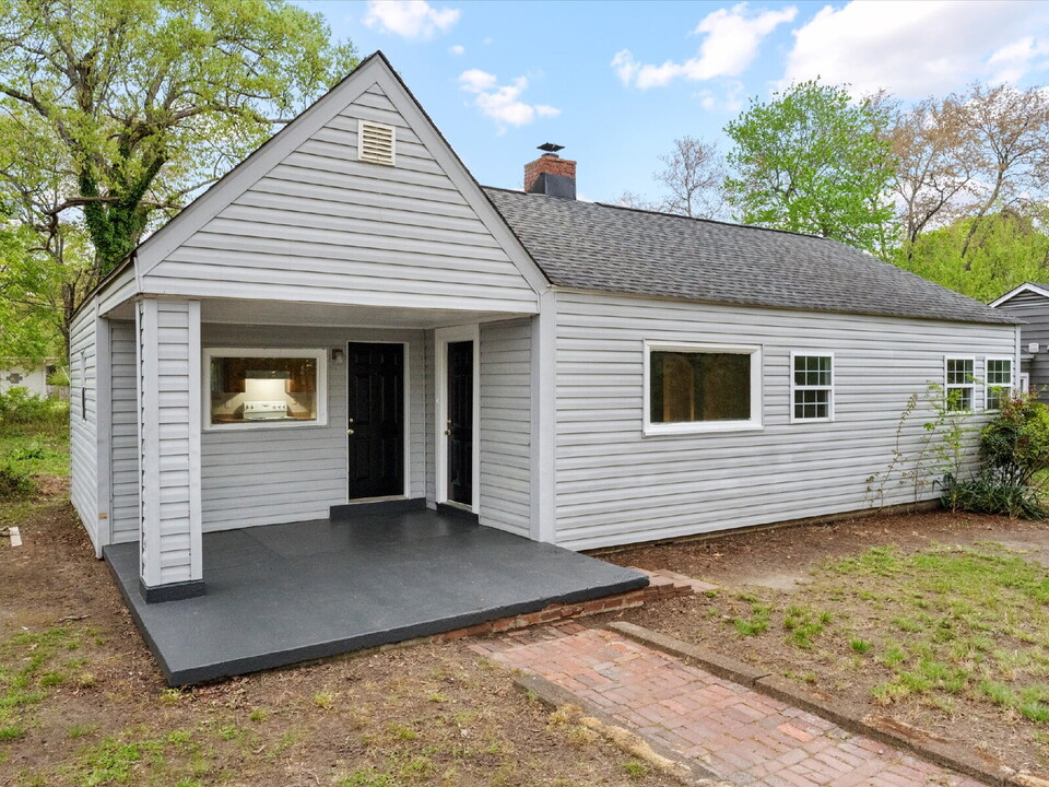 948 Halsey Ln in Richmond, VA - Foto de edificio