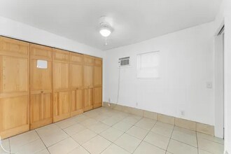 414 Ardmore Rd in West Palm Beach, FL - Building Photo - Building Photo