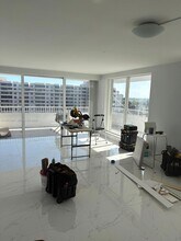 199 Ocean Dr in Key Biscayne, FL - Building Photo - Building Photo