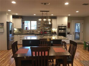 4422 Diane Dr in Austin, TX - Building Photo - Building Photo