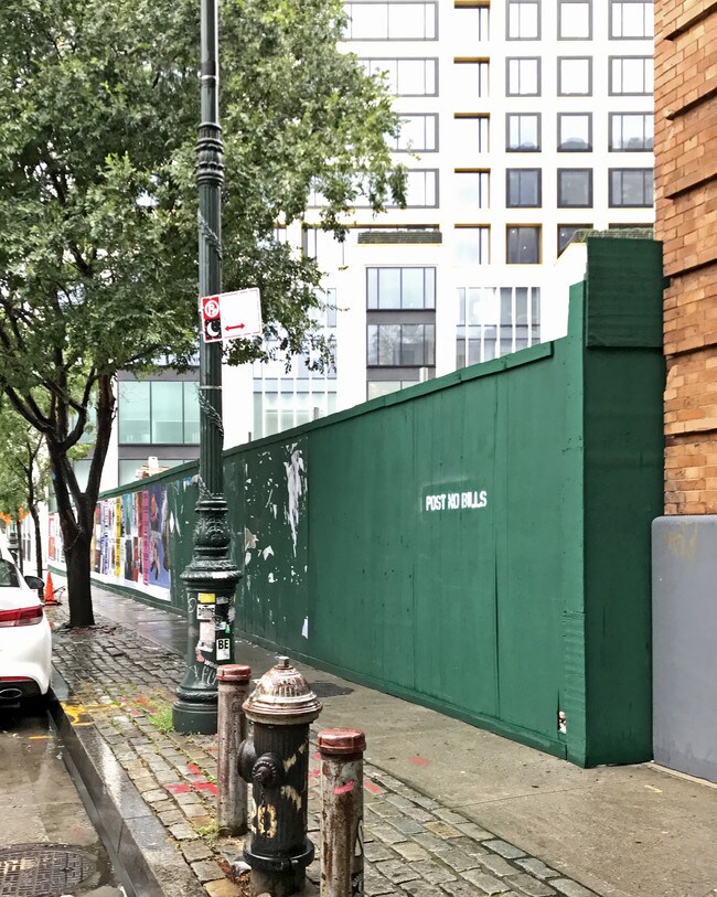 540-550 W 21st St in New York, NY - Building Photo - Building Photo