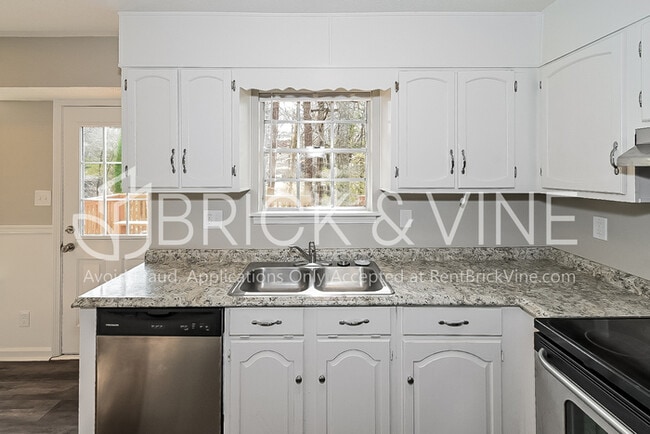 property at 3109 Fieldstone Cir