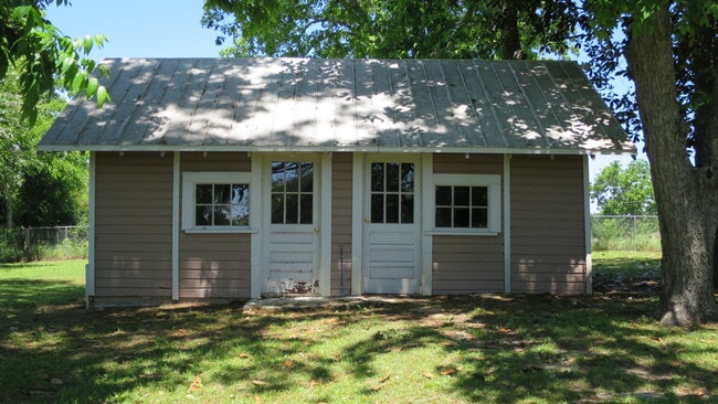 1140 N 3 Notch St - 2
