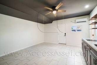 10408 Hole Ave in Riverside, CA - Foto de edificio - Building Photo