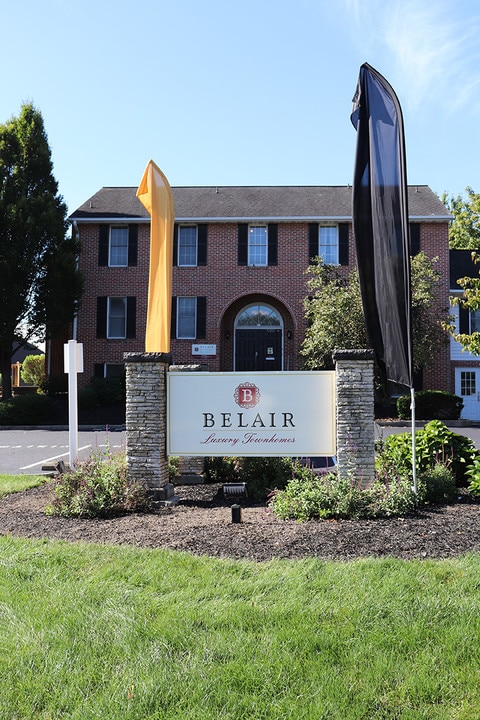 Belair Townhomes in Lancaster, PA - Foto de edificio
