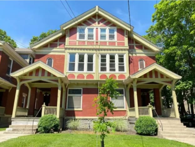 3521 Clifton Ave in Cincinnati, OH - Building Photo