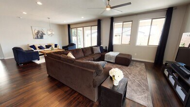 23052 Via Del Oro in Queen Creek, AZ - Building Photo - Building Photo