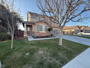 30261 Tattersail Way in Menifee, CA - Building Photo - Building Photo