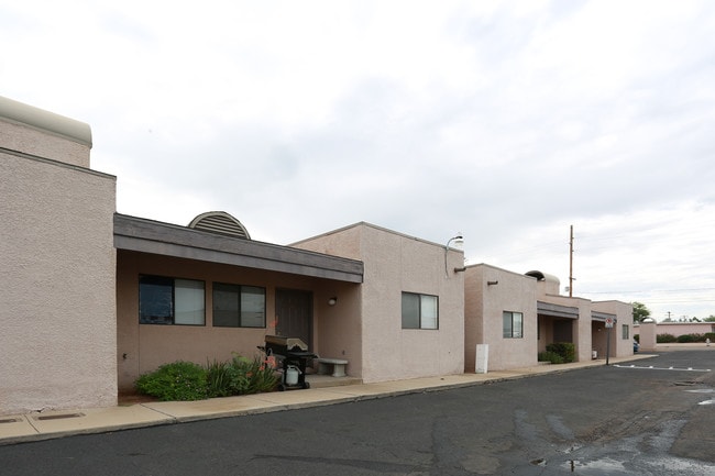 4117-4125 E Bellevue St in Tucson, AZ - Building Photo - Building Photo