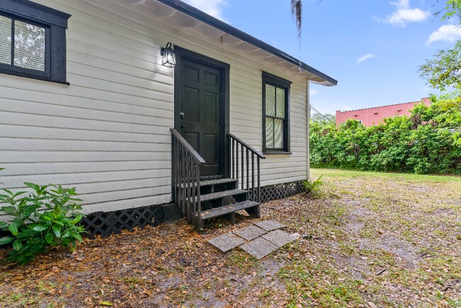 412 Harwood St in Orlando, FL - Building Photo - Building Photo