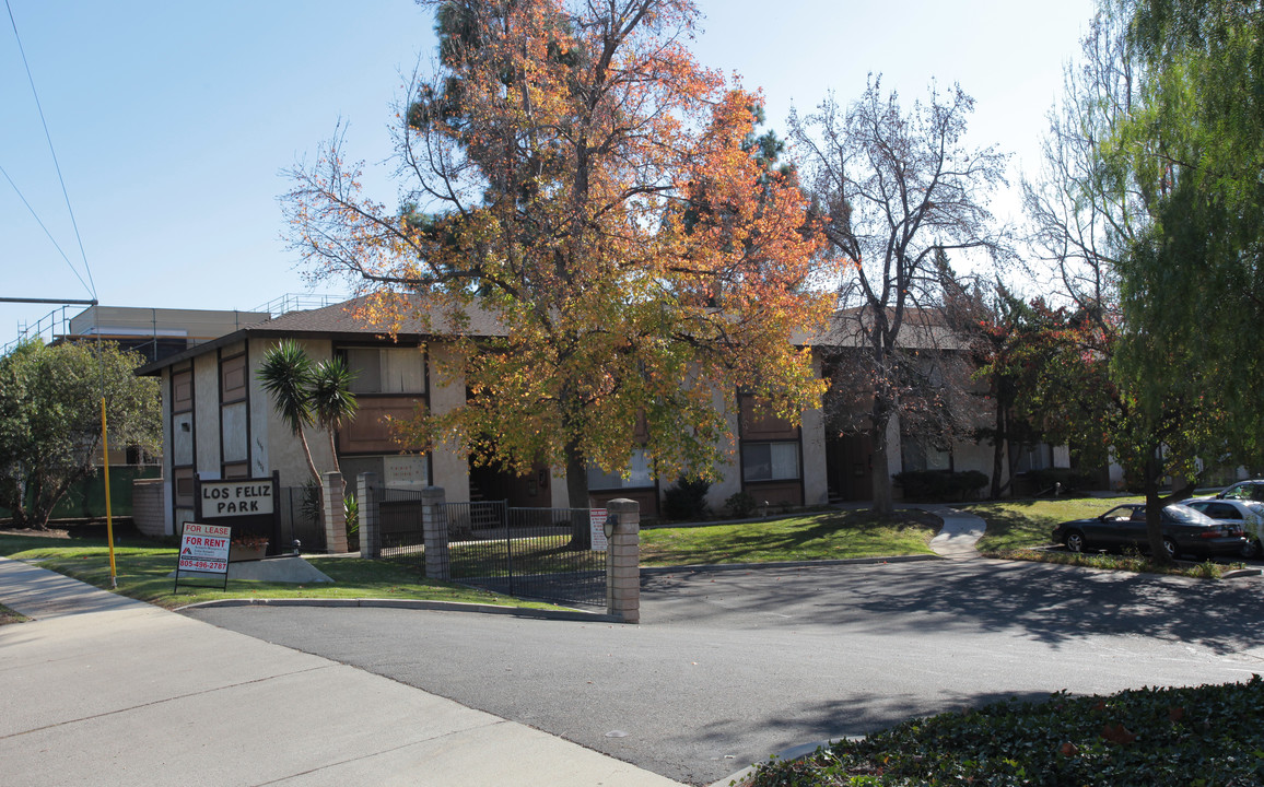 Los Feliz Park in Thousand Oaks, CA - Building Photo