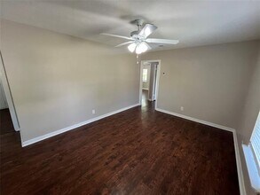 11608 Lippitt Ave in Dallas, TX - Building Photo - Building Photo