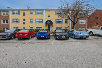 4415 Falls Bridge Dr in Baltimore, MD - Building Photo - Building Photo