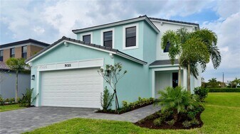 5021 Coquina Pl in Westlake, FL - Building Photo