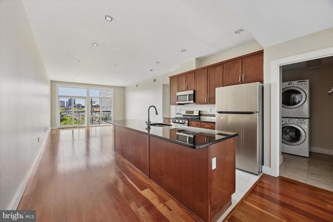 property at 601 N 2nd St