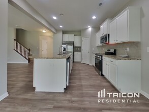 6909 Barefoot Forest Dr in Charlotte, NC - Building Photo - Building Photo