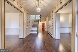 226 E Caracas Ave in Hershey, PA - Foto de edificio - Building Photo