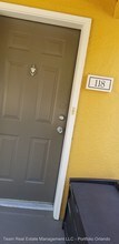 6131 Metrowest Blvd in Orlando, FL - Foto de edificio - Building Photo