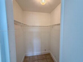 11925 NE 2nd Ave in Miami, FL - Building Photo - Building Photo