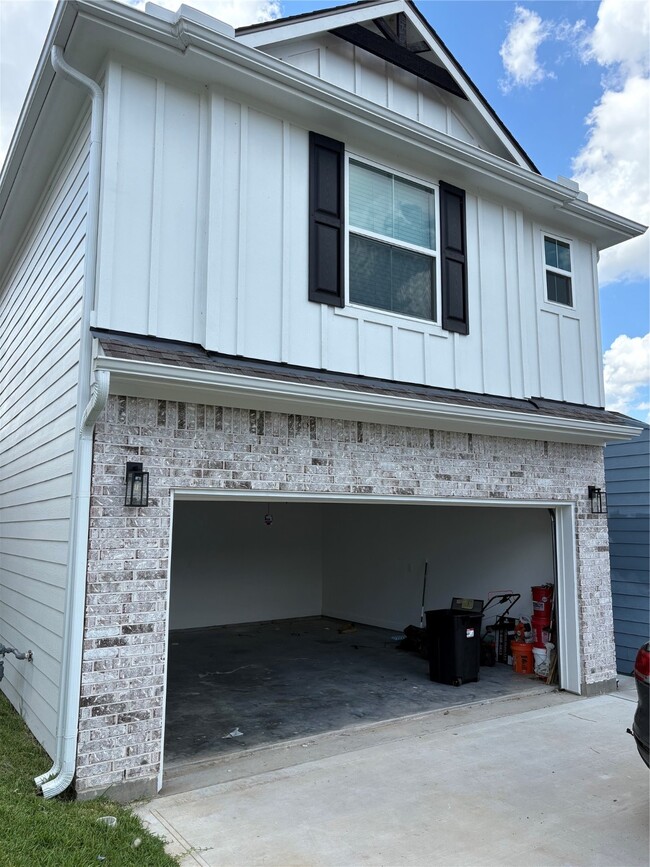 property at 107 Capetown Way
