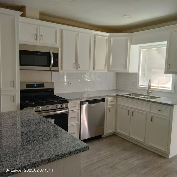 6708 St Augustine St in Houston, TX - Building Photo
