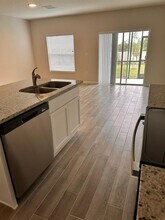 2831 Narcoossee Cmns Wy in St. Cloud, FL - Building Photo - Building Photo