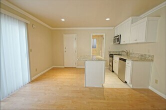 320 34th St in Manhattan Beach, CA - Building Photo - Building Photo