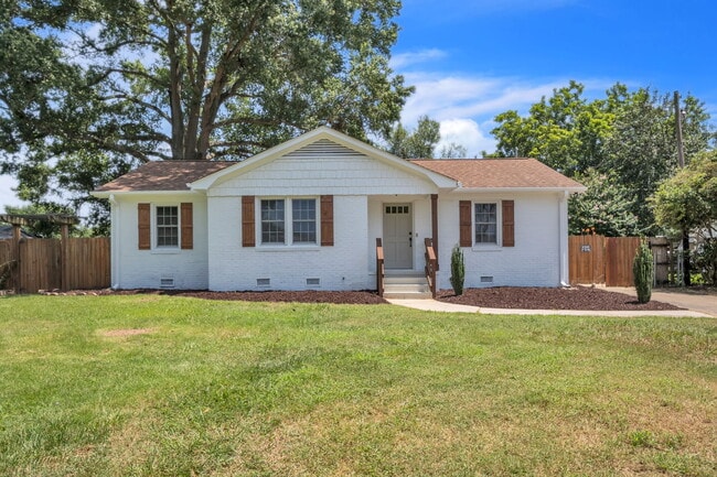 property at 120 Abbotsford Dr