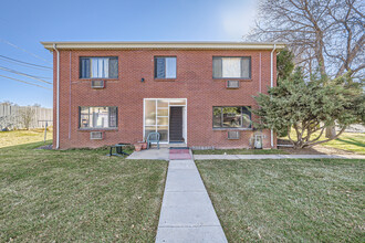 670 Miller Ct in Denver, CO - Building Photo - Building Photo