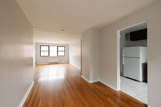 Centennial Gardens in Syracuse, NY - Building Photo - Interior Photo