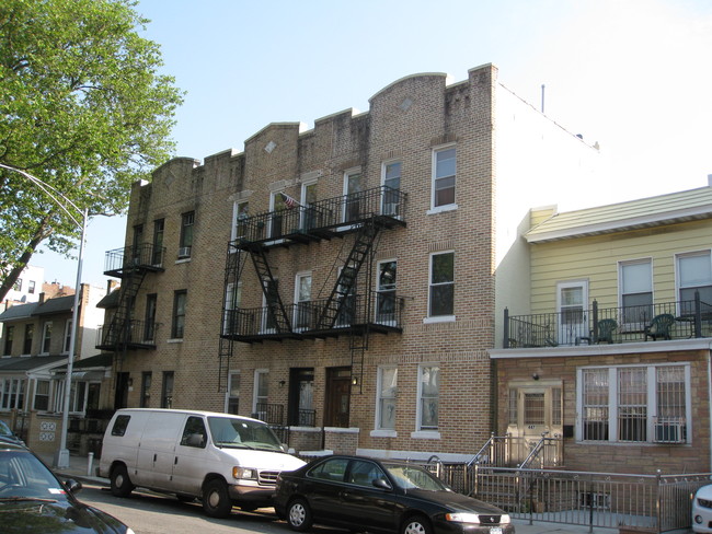 443 83rd St in Brooklyn, NY - Building Photo - Building Photo