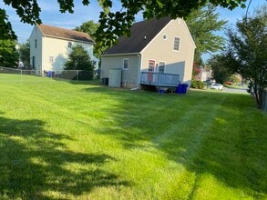 1221 Magnolia Ct in Hagerstown, MD - Building Photo - Building Photo