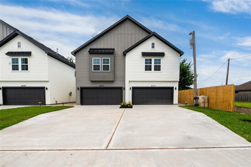 8122 Corinth St in Houston, TX - Foto de edificio