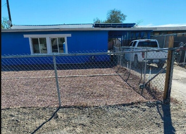 805 Downey St in Needles, CA - Building Photo - Building Photo