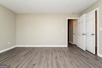172 Marsh Glen Dr in Jonesboro, GA - Building Photo - Building Photo