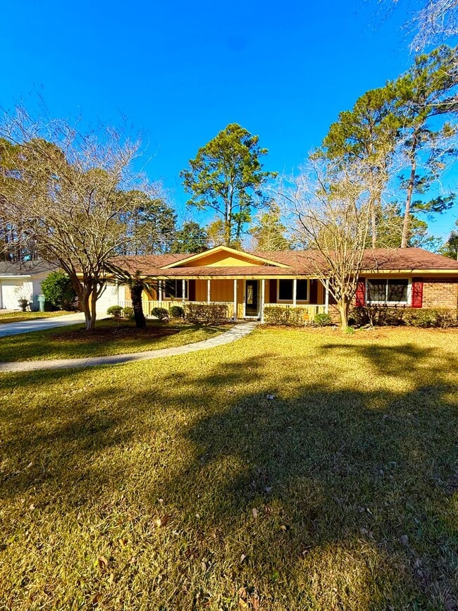 property at 24 Canterbury Cir