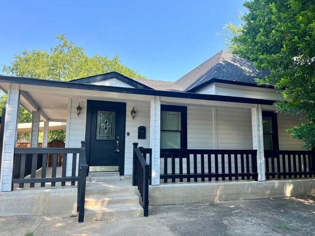 2100 Harrison Ave in Fort Worth, TX - Building Photo - Building Photo