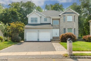 35 Leah Way in Parsippany Troy Hills, NJ - Building Photo
