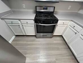 987 Brecken Ln in Lithonia, GA - Building Photo - Building Photo