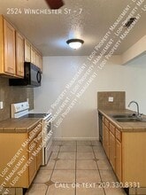 2524 Winchester Dr in Lodi, CA - Building Photo - Building Photo