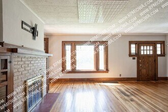 3315 Woodland Ave in Des Moines, IA - Building Photo - Building Photo