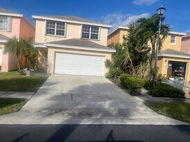 4151 Eastridge Cir in Pompano Beach, FL - Building Photo