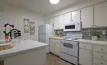 2636 Worden St in San Diego, CA - Building Photo - Building Photo