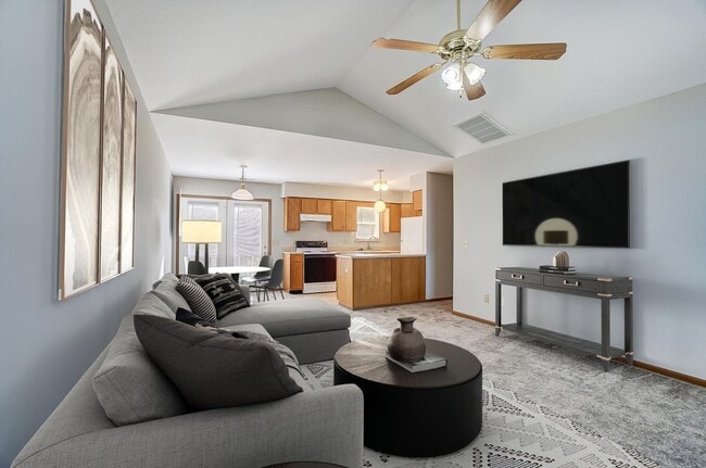 Deer Creek Crossing in Garrett, IN - Foto de edificio - Building Photo