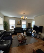 4 Saint Mary Rd in Cambridge, MA - Building Photo - Building Photo