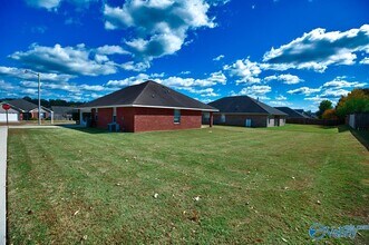 126 Herrick Dr SW in Huntsville, AL - Building Photo - Building Photo