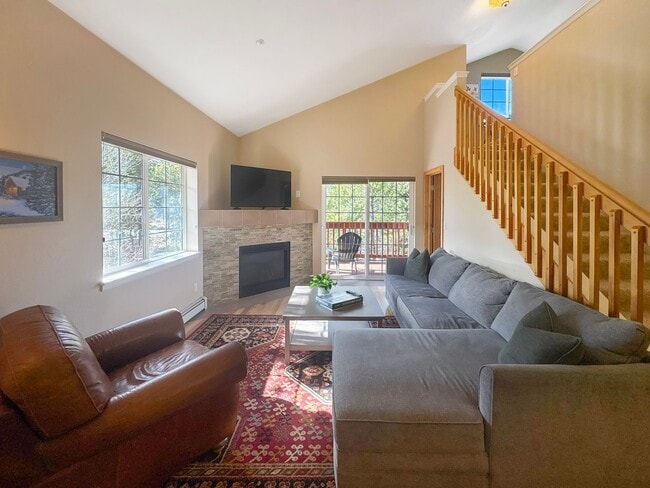 property at 93 Pelican Cir